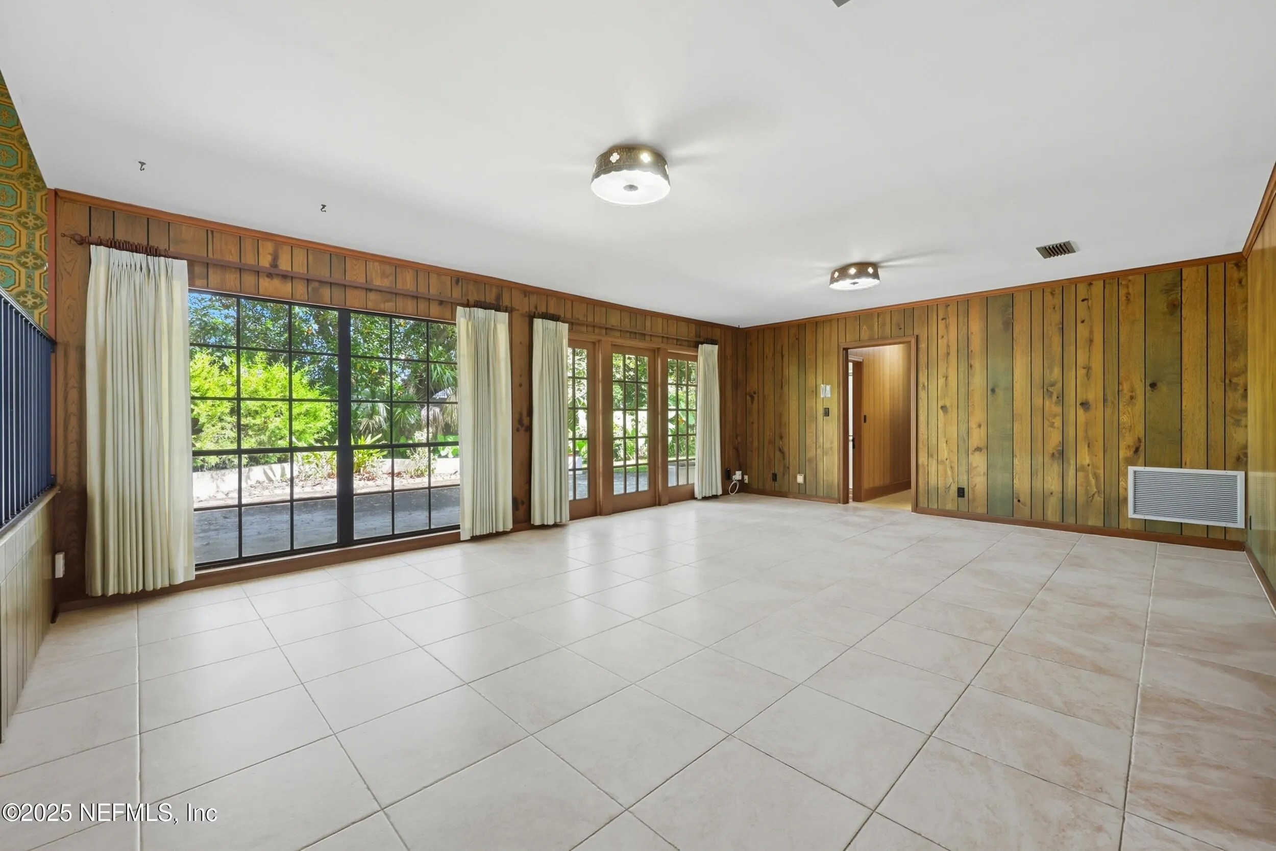 Atlantic Beach, Florida 32233, United States, 6 Bedrooms Bedrooms, ,4 BathroomsBathrooms,Residential,Active,161491