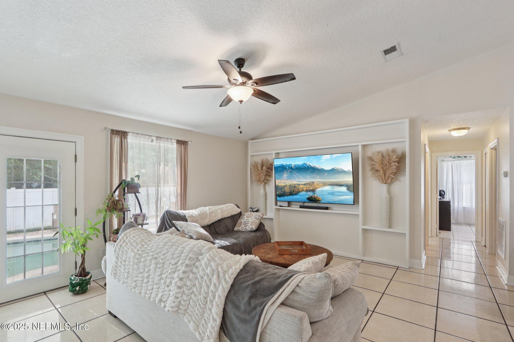 1519 MARBLE LAKE Drive