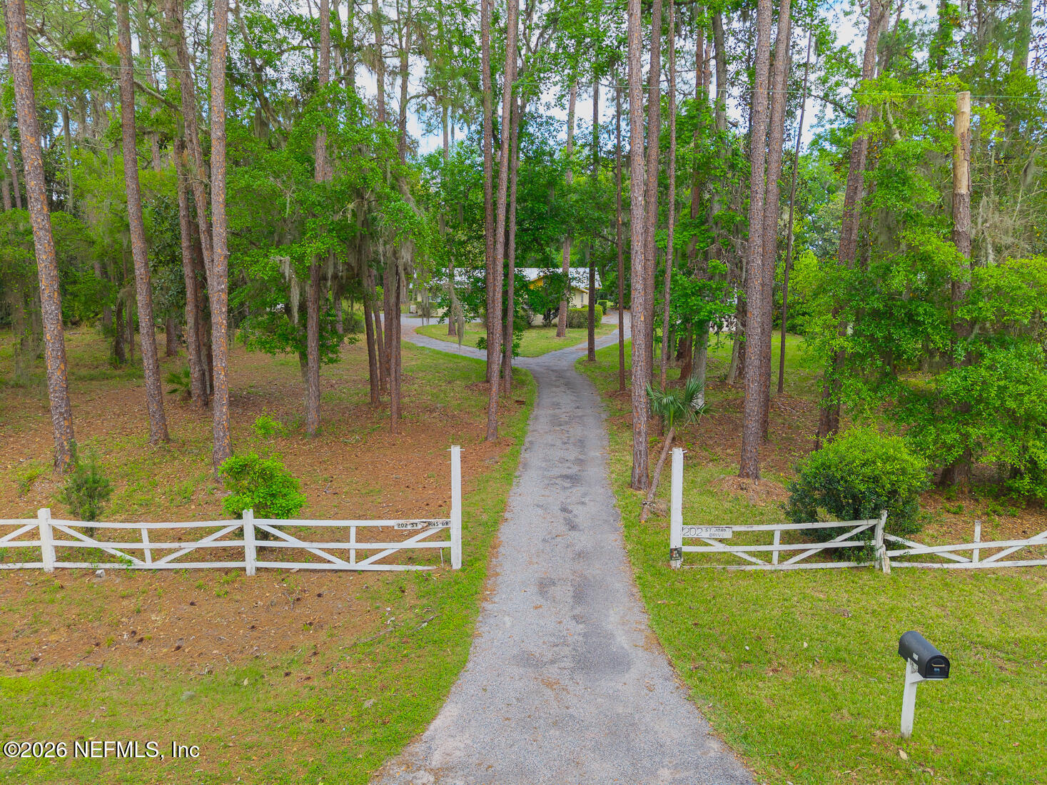 202 SAINT JOHNS Drive