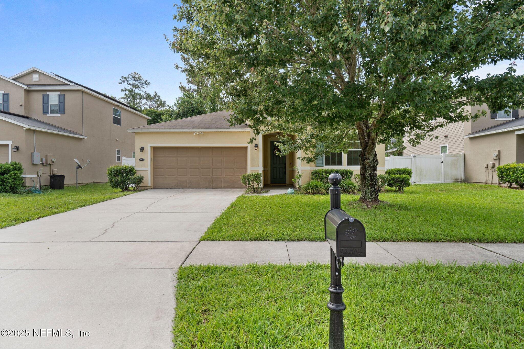 4916 CREEK BLUFF Lane