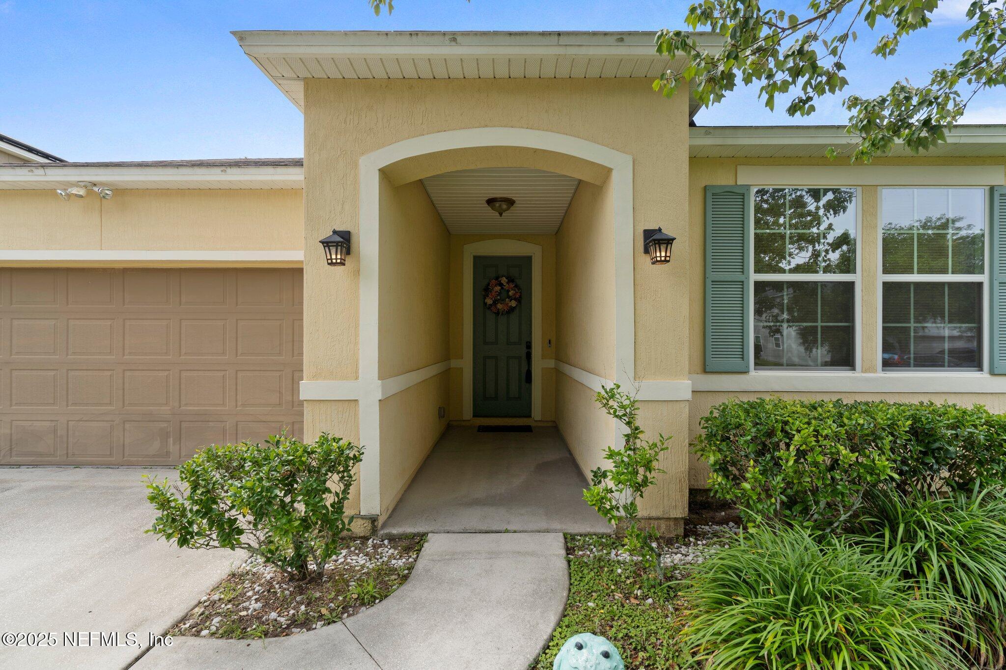 4916 CREEK BLUFF Lane