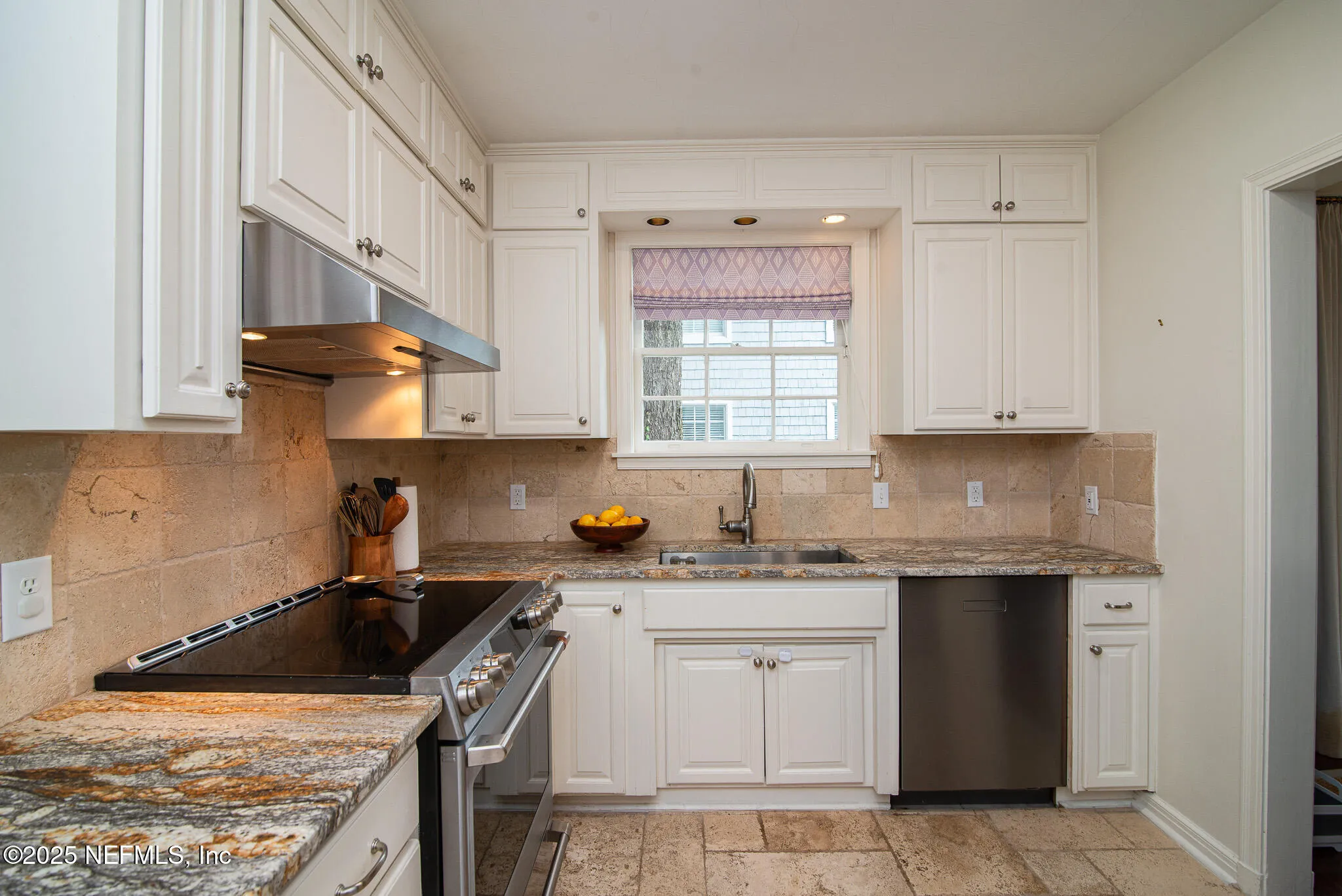 Jacksonville, Florida 32210, United States, 3 Bedrooms Bedrooms, ,3 BathroomsBathrooms,Residential,Pending,202029