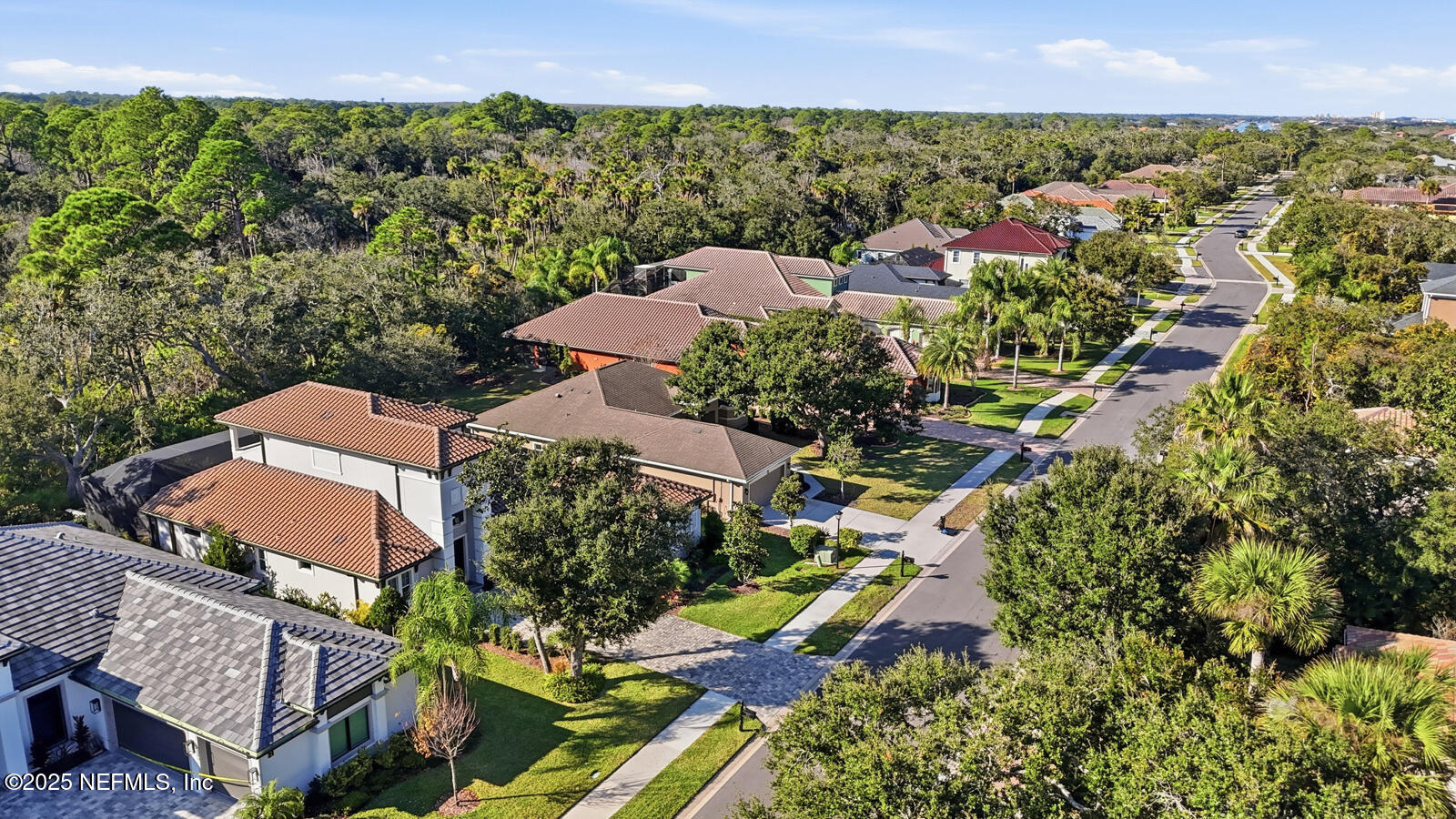 23 N RIVERWALK Drive