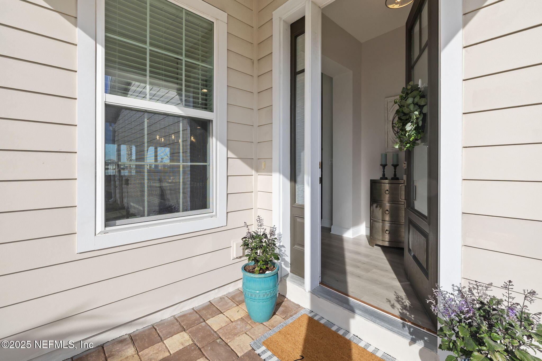 445 MARQUESA Circle