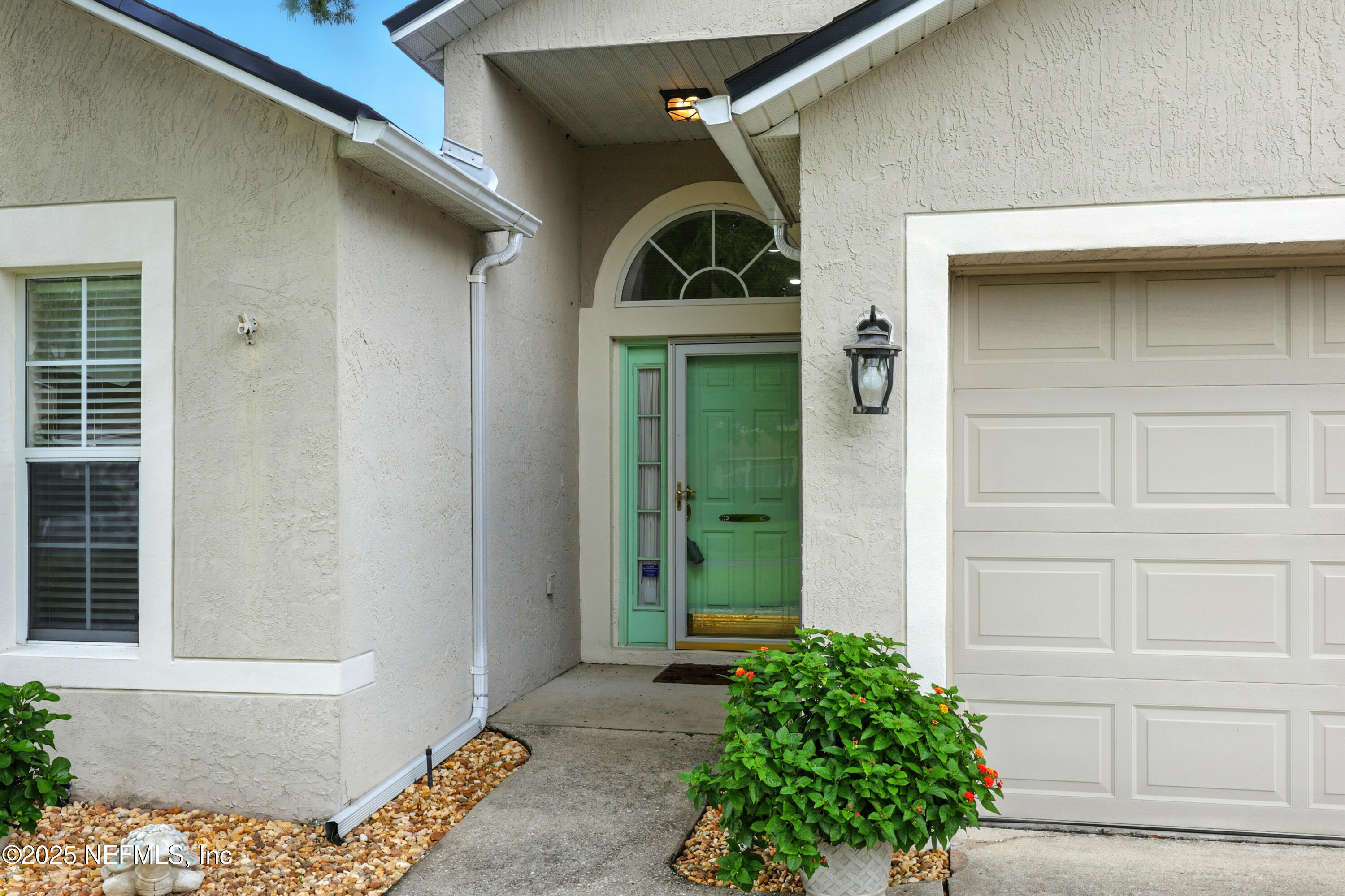 97 REEDING RIDGE Drive E