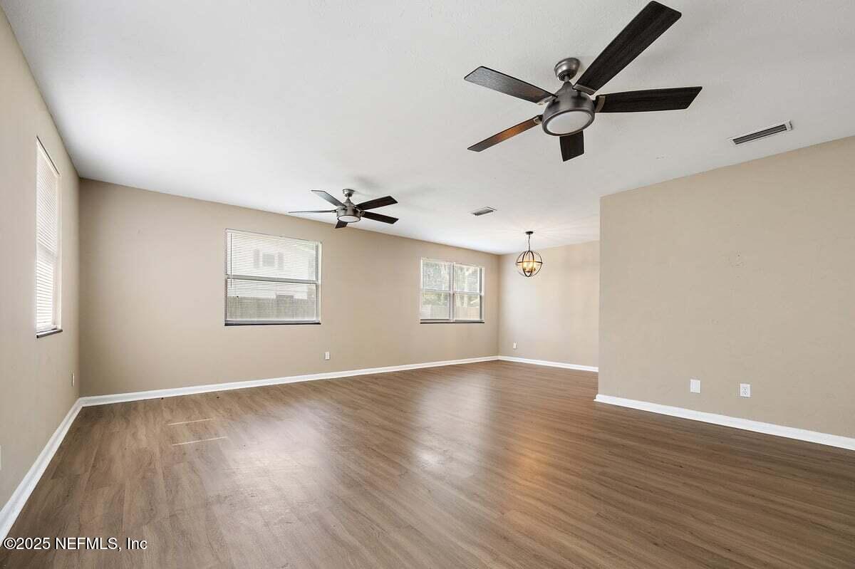 252 SPRING FOREST Avenue