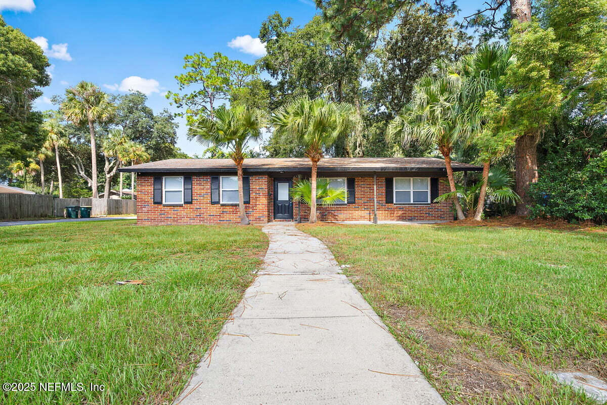 252 SPRING FOREST Avenue