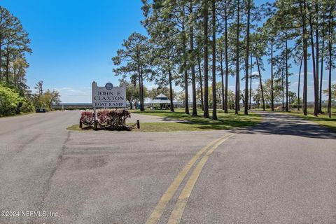 A home in Yulee