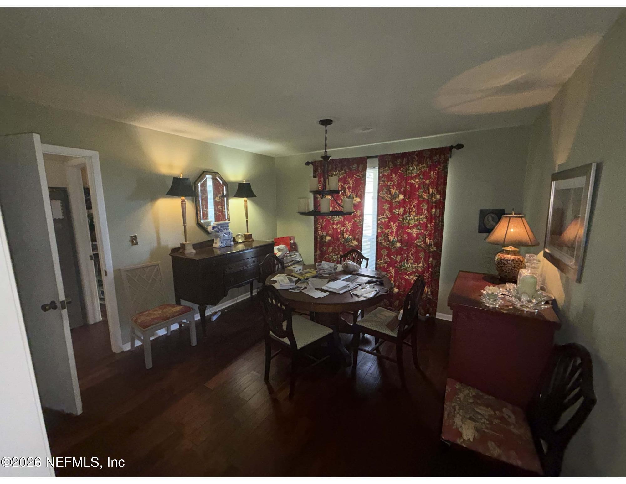 4034 RIVER VALLEY Road S