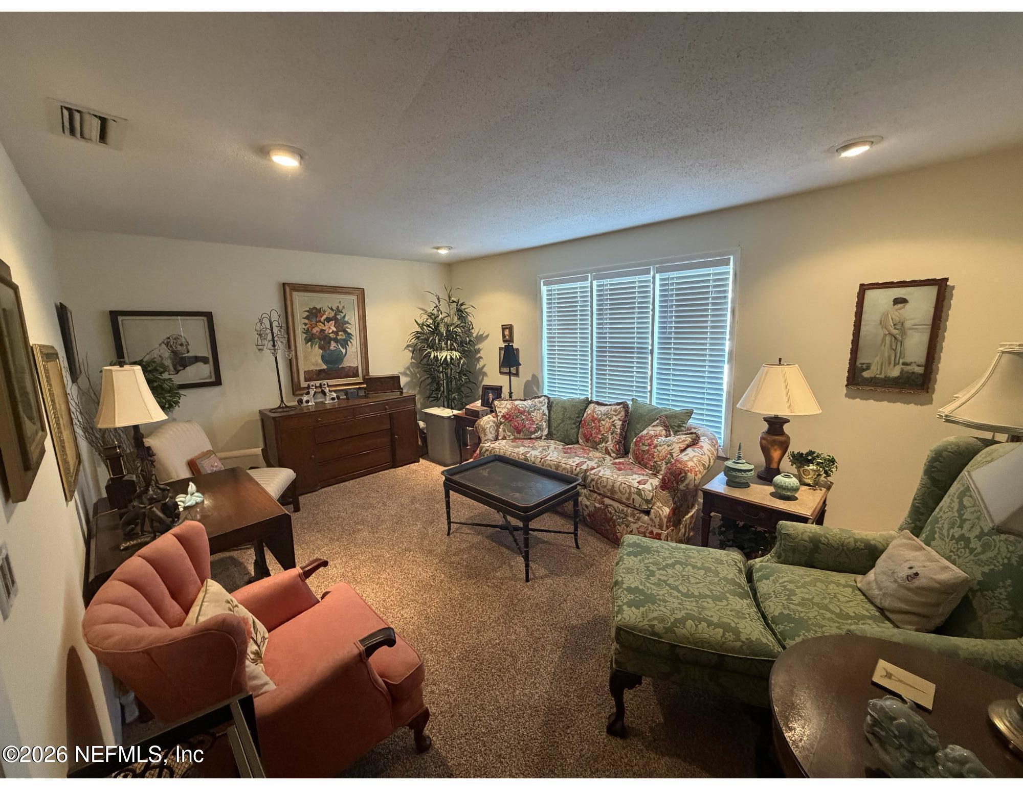 4034 RIVER VALLEY Road S