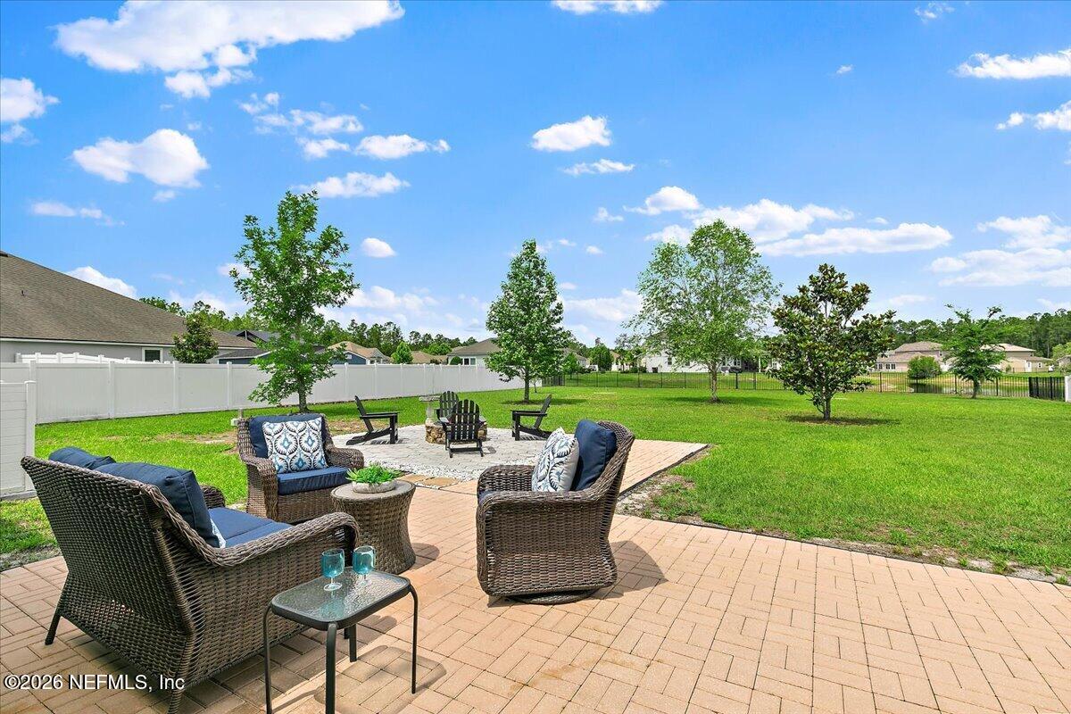 11592 PACEYS POND Circle