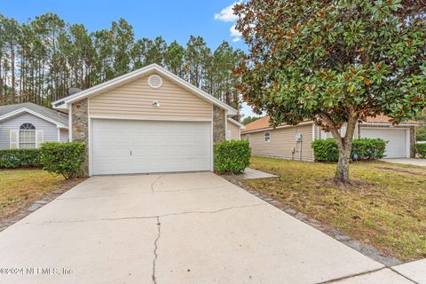 A home in Yulee