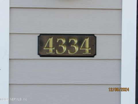 A home in Middleburg