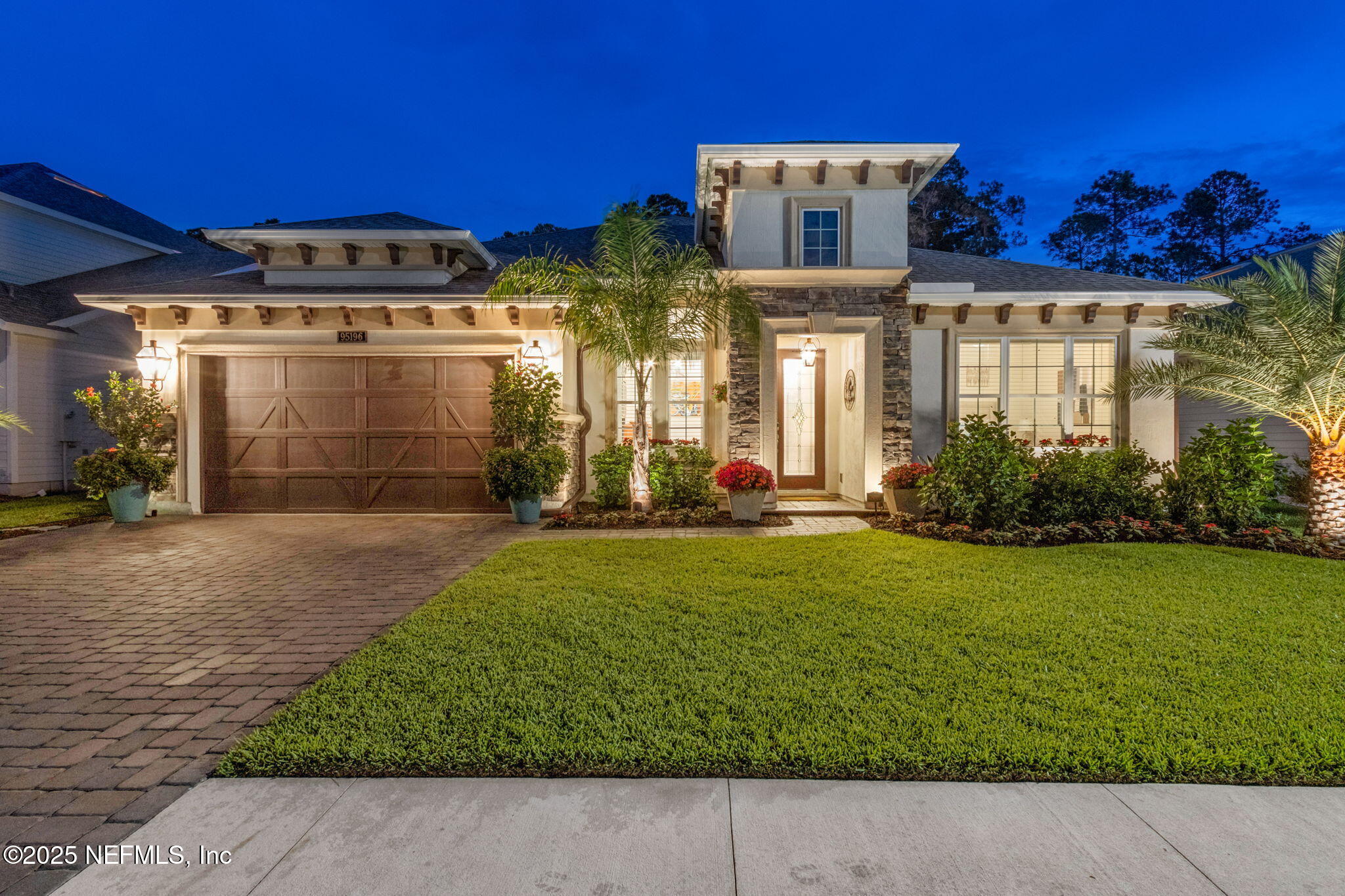 95196 GOLDEN GLOW Drive