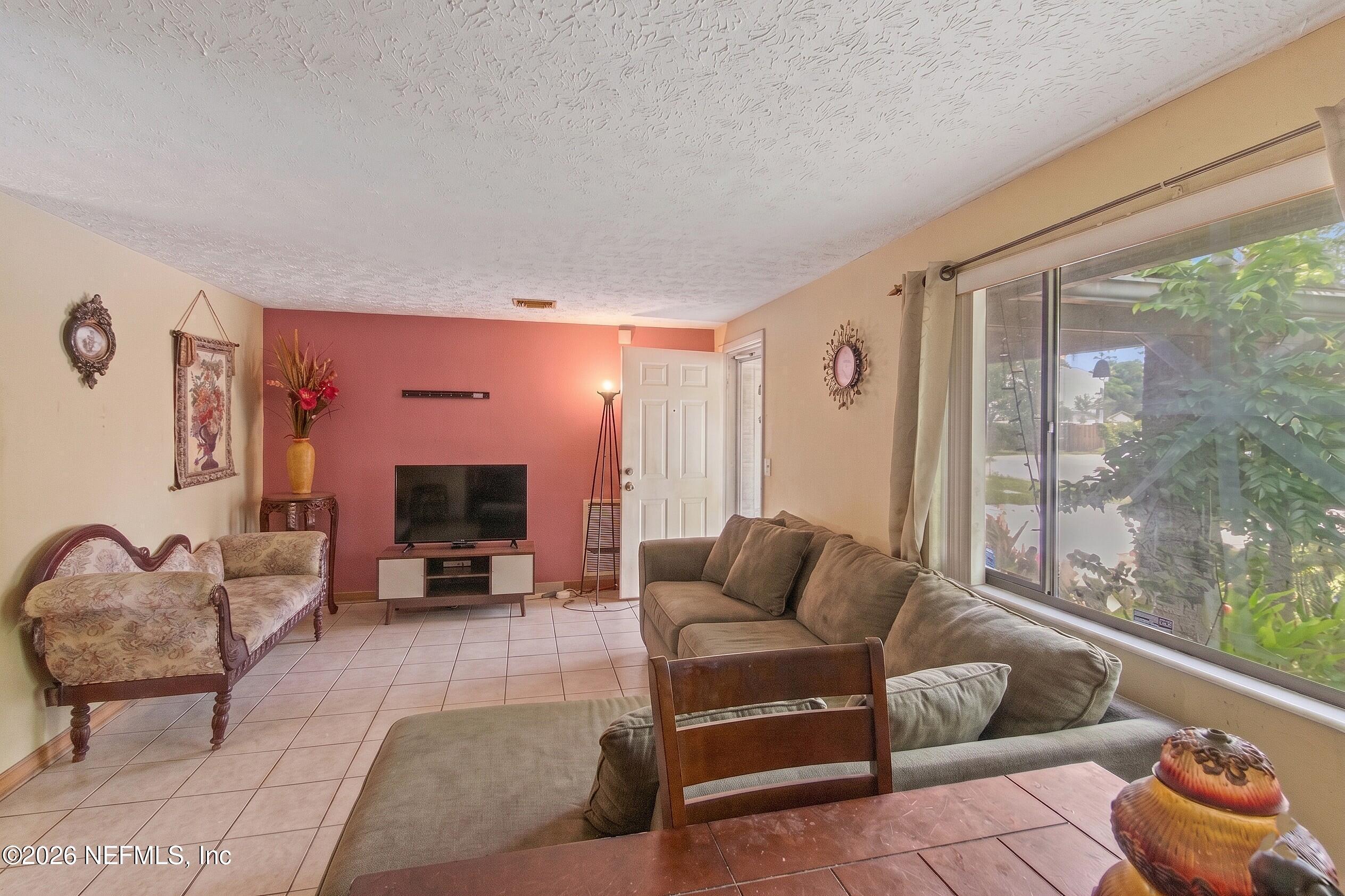 4250 HUNTINGTON FOREST