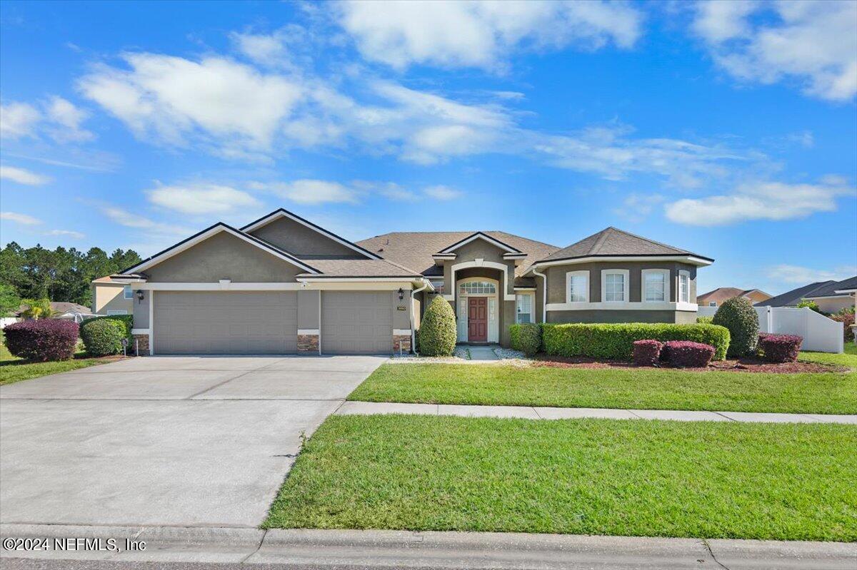 Jacksonville, FL home for sale located at 3990 Sherman Hills Parkway W, Jacksonville, FL 32210
