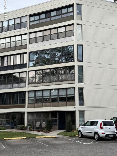1071 EDGEWOOD Avenue 401 Jacksonville FL 32205