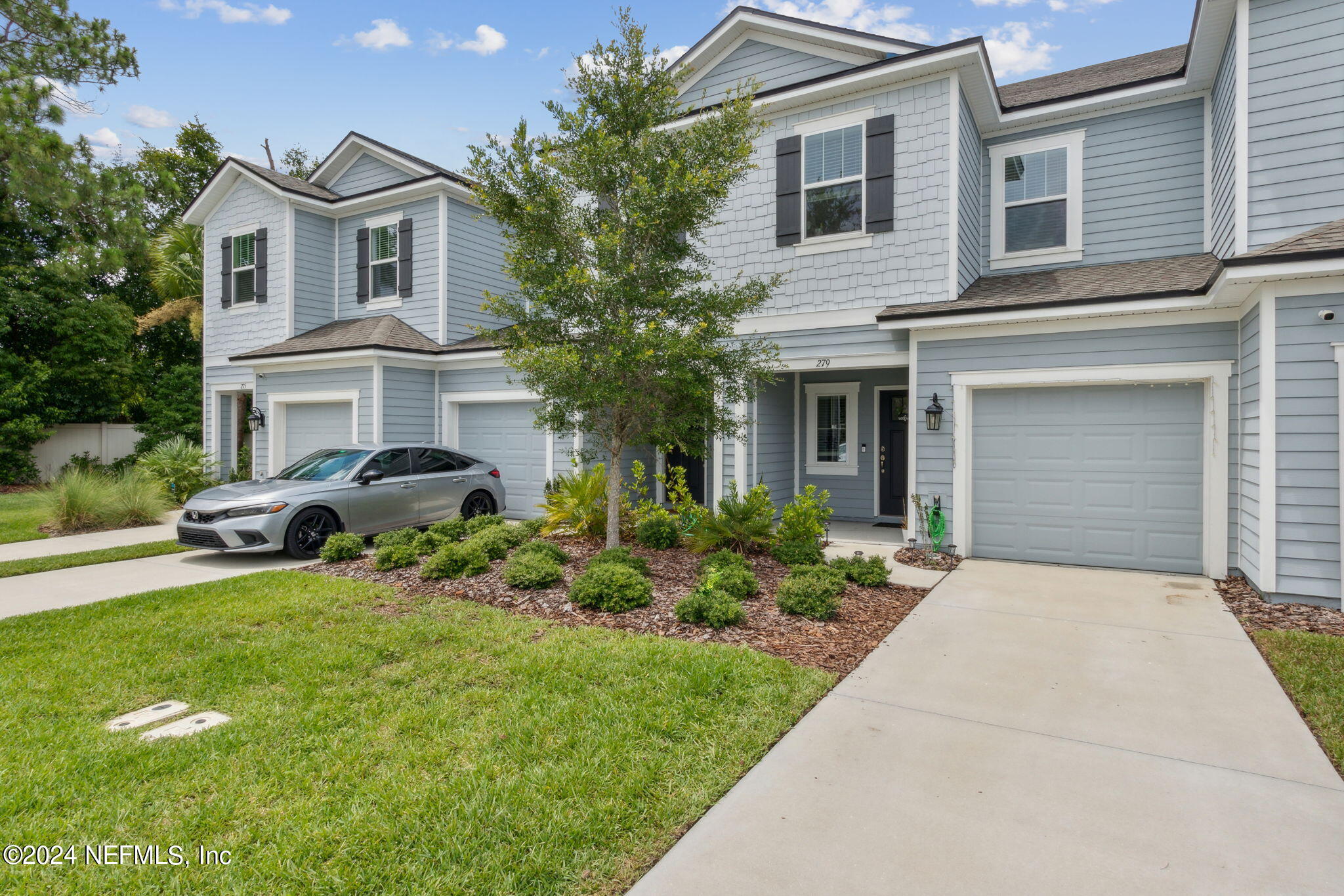 View Jacksonville, FL 32218 townhome