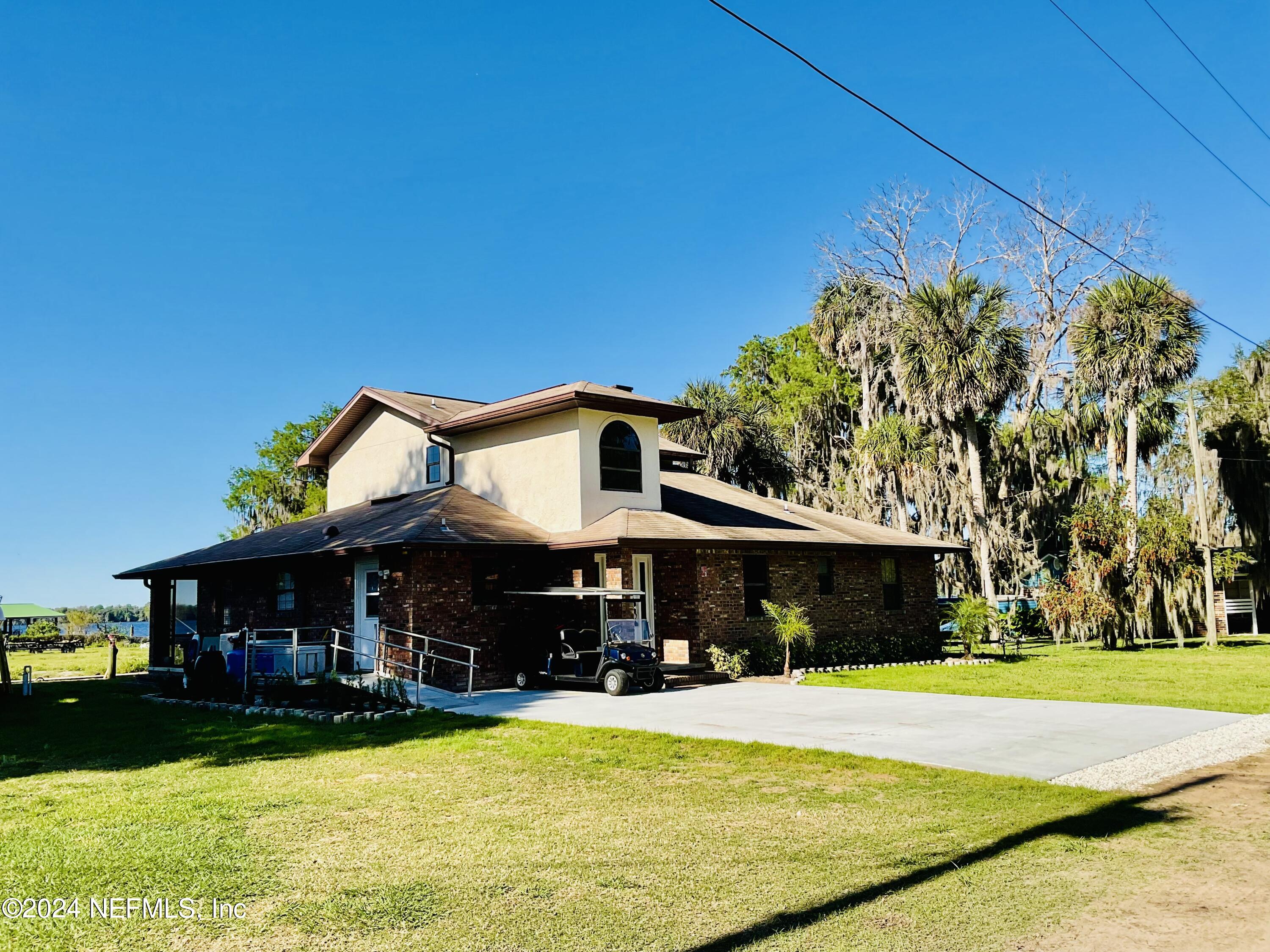 Crescent City, FL home for sale located at 113 Betty Road, Crescent City, FL 32112