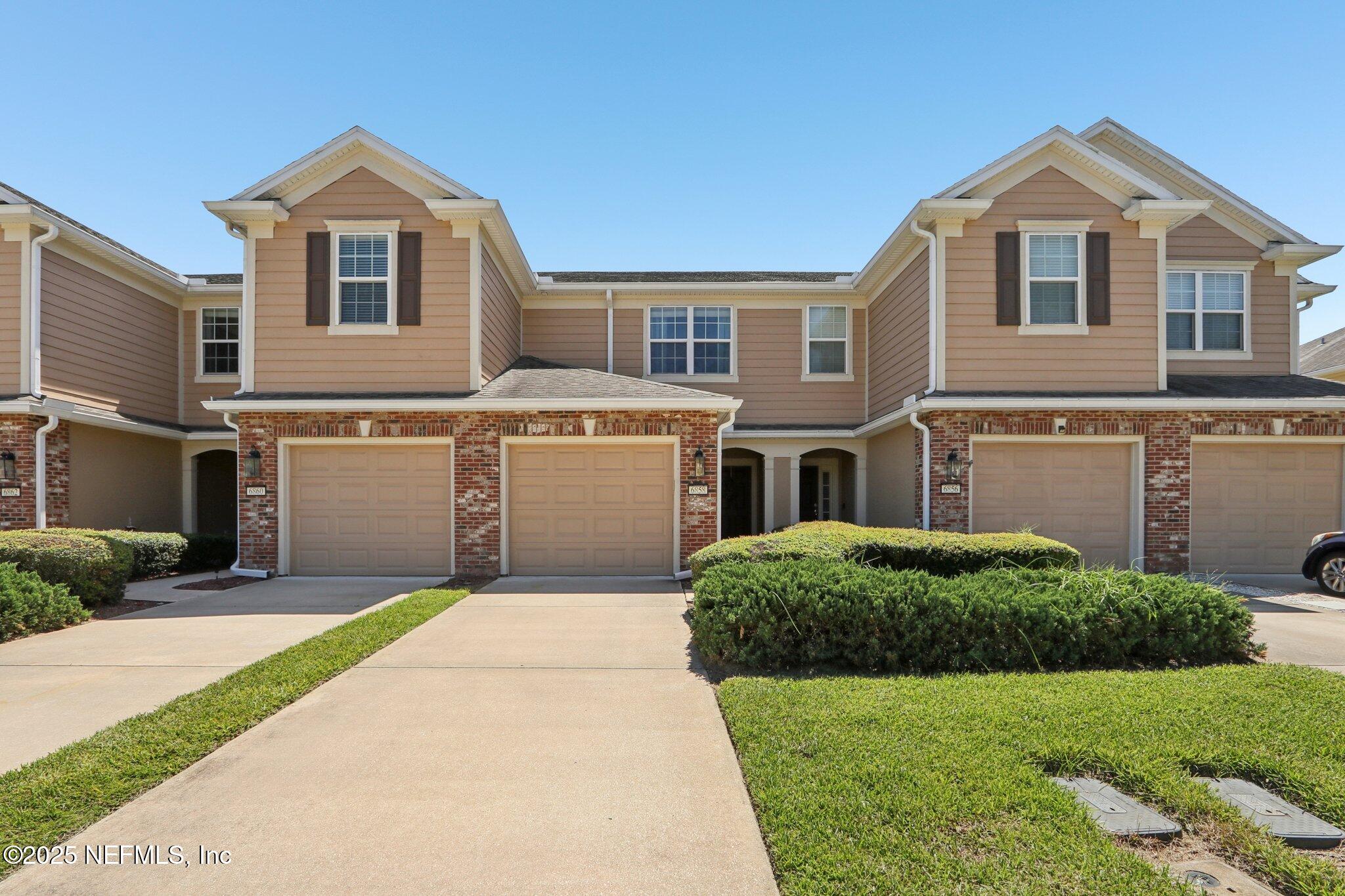 6858 ROUNDLEAF Drive