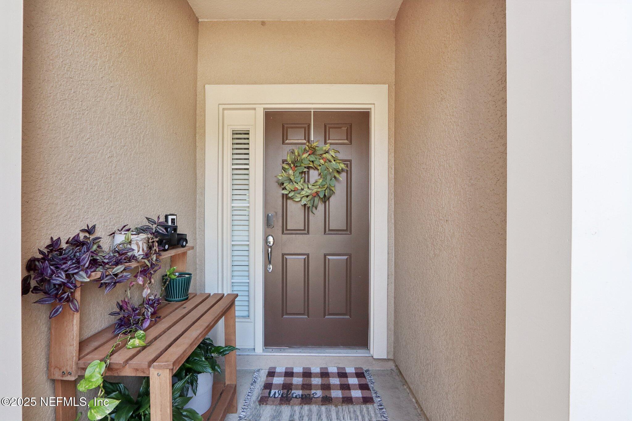 6858 ROUNDLEAF Drive