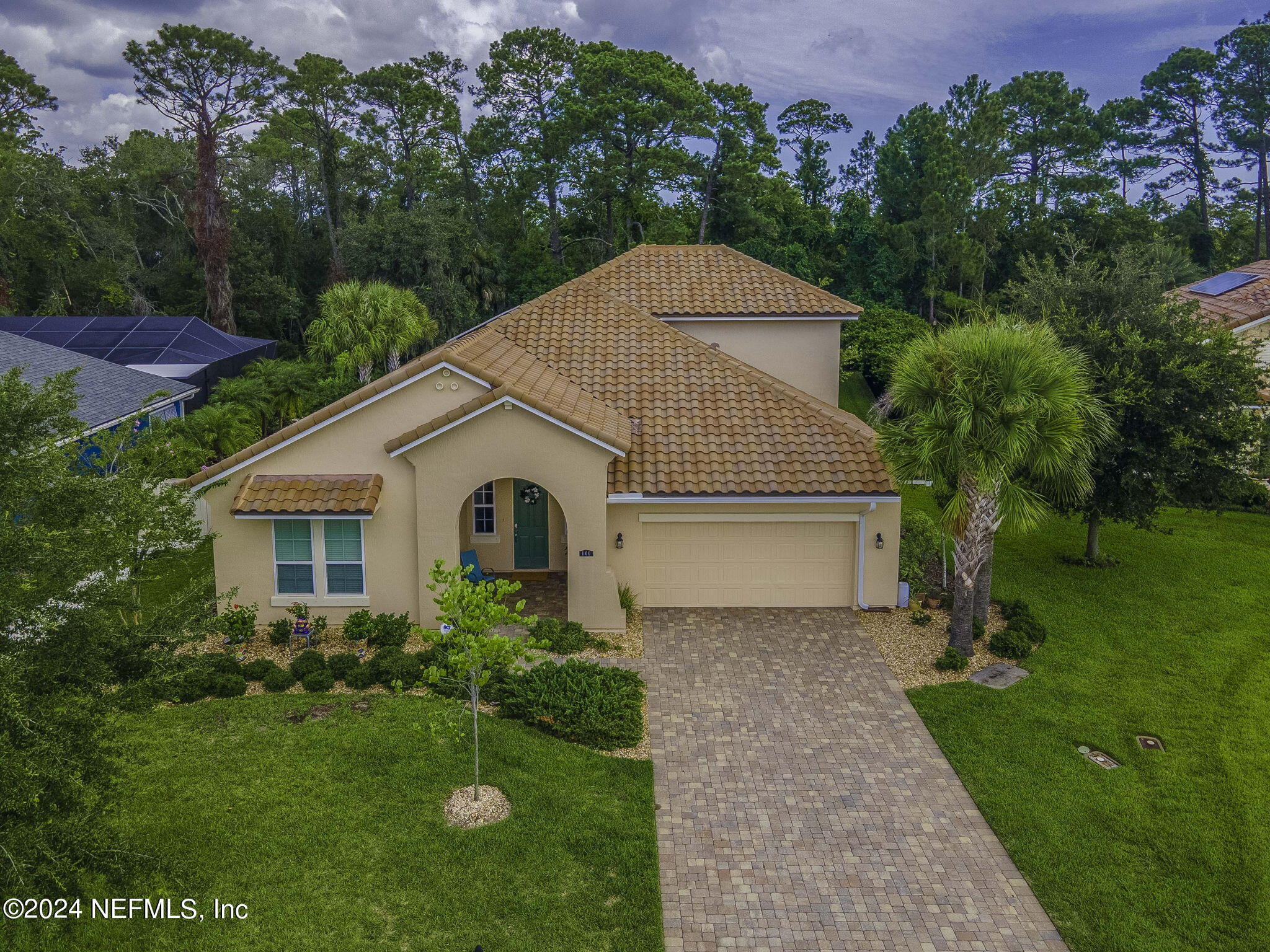 140 PINTORESCO Drive