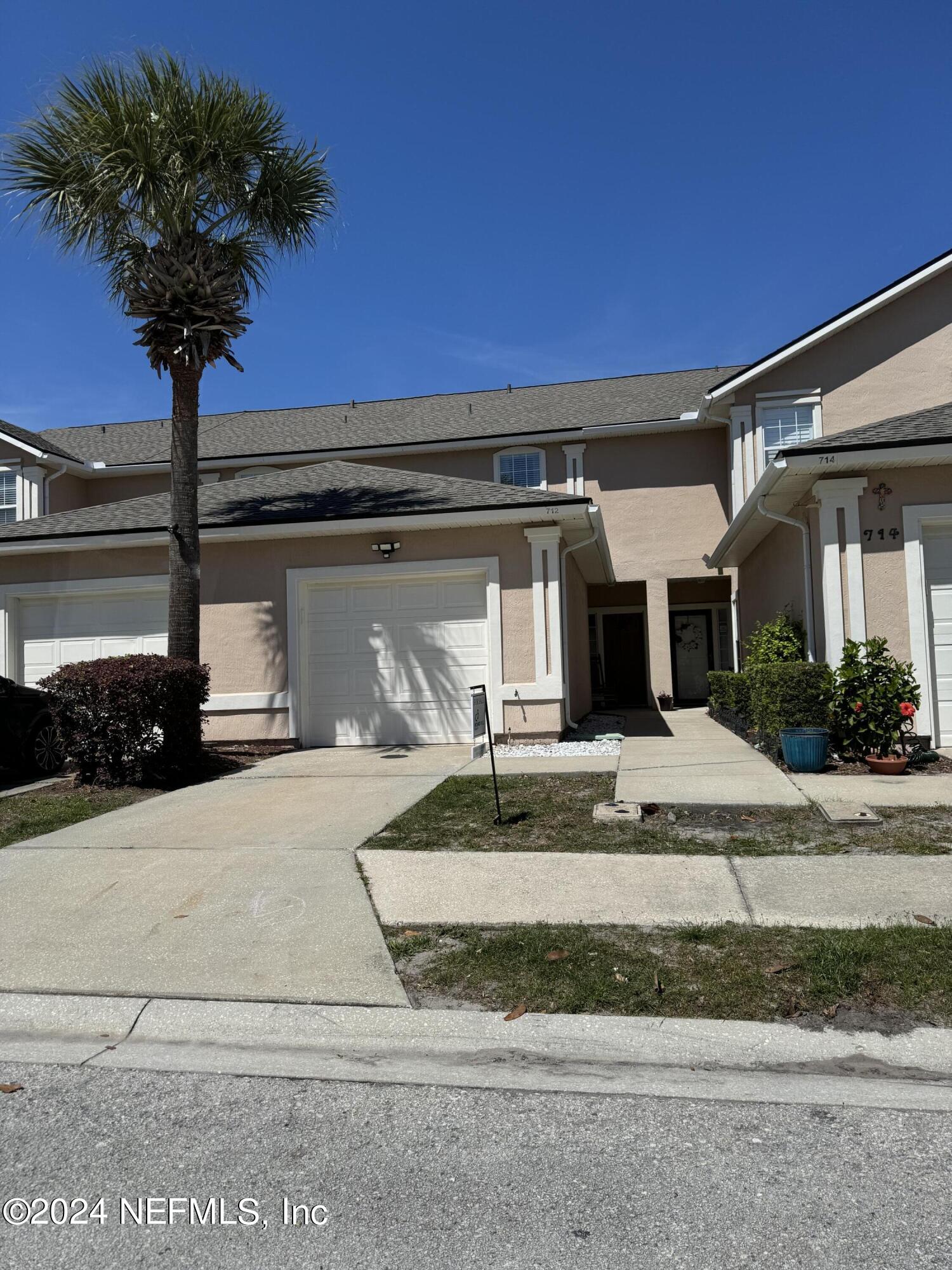 St Johns, FL home for sale located at 712 Middle Branch Way, St Johns, FL 32259