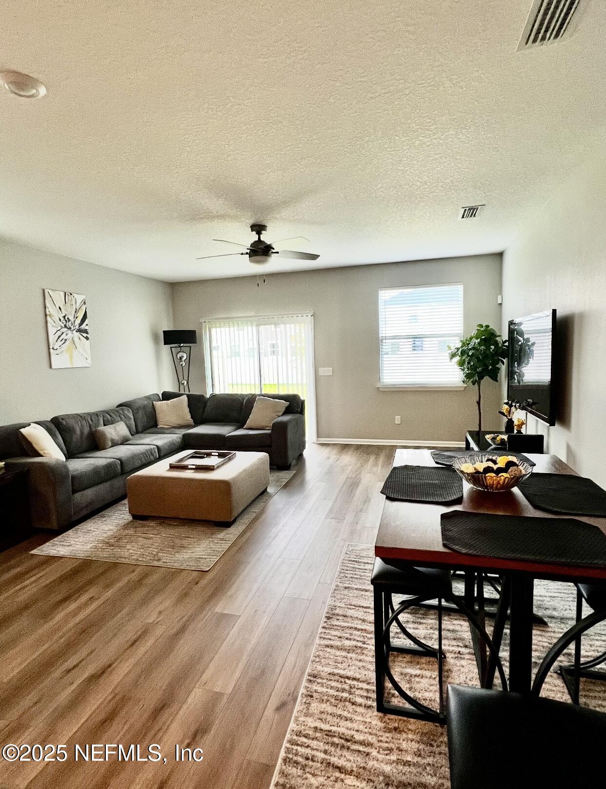 9810 FIDDLEBACK Lane