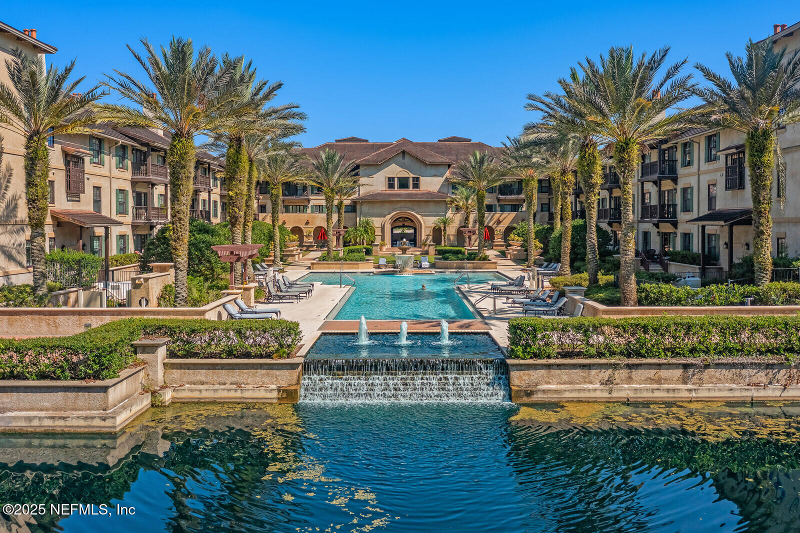 955 REGISTRY Boulevard 229
