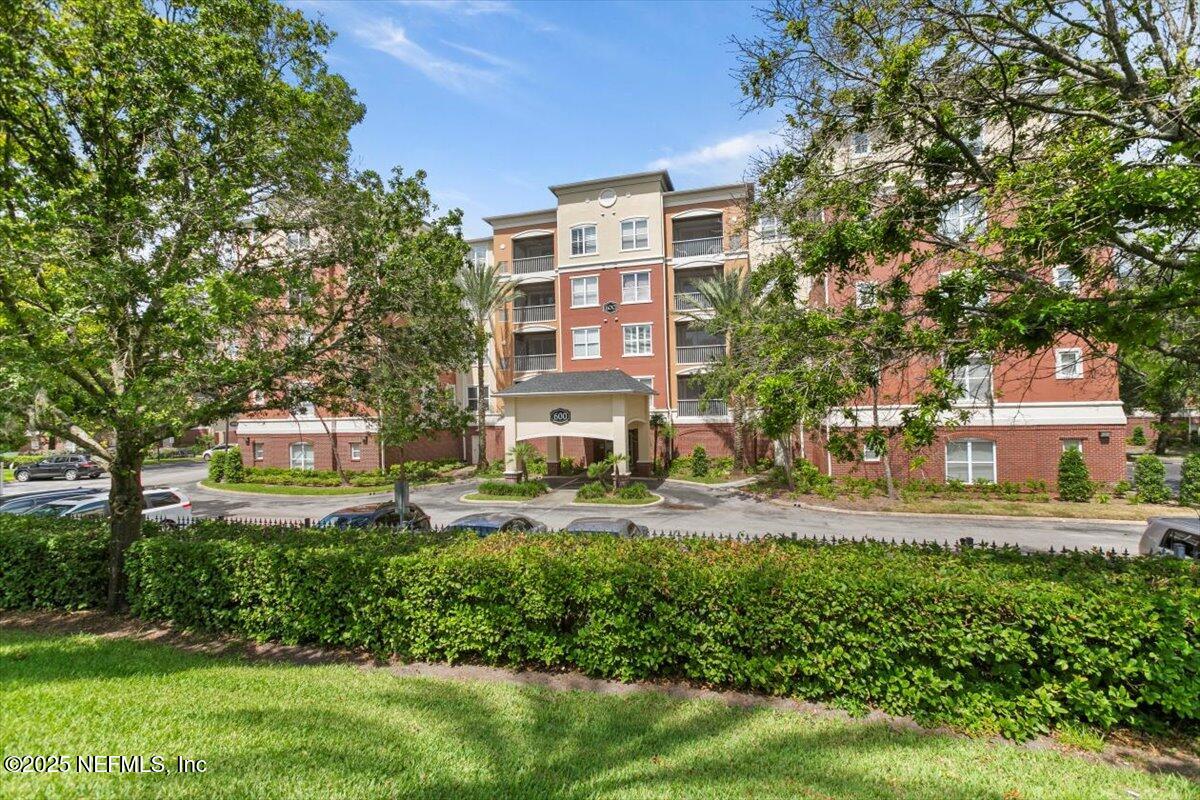 4480 DEERWOOD LAKE Parkway 642