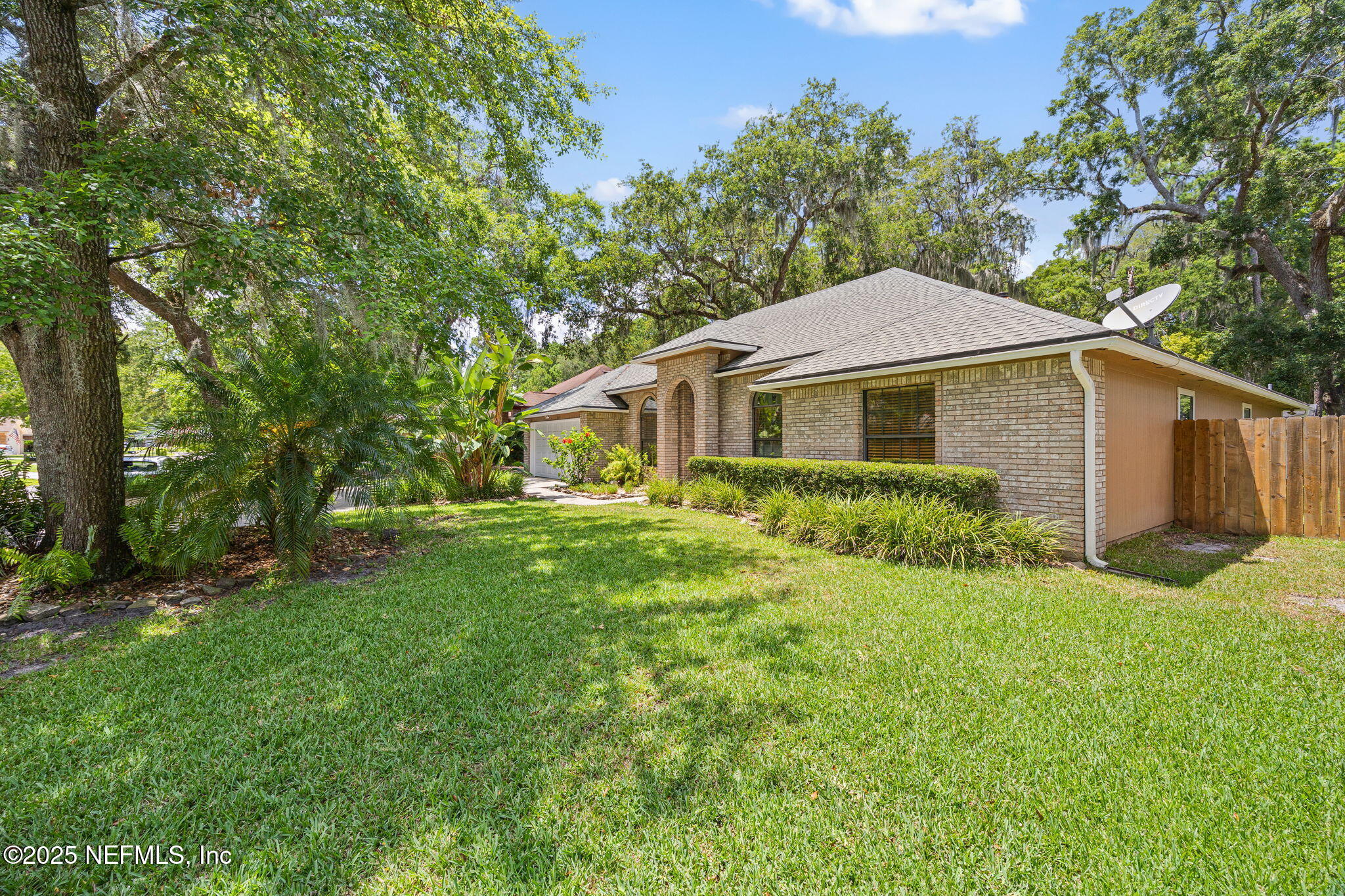 602 HIBERNIA OAKS Drive