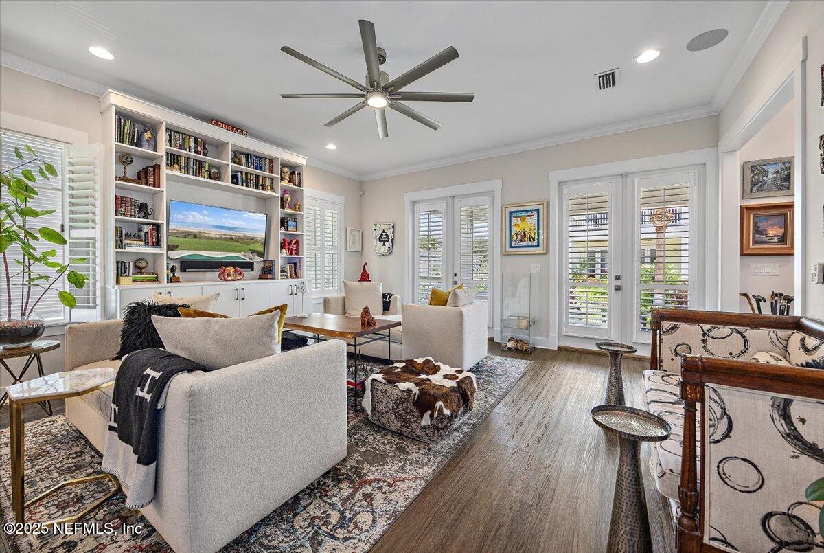 1639 MARITIME OAK Drive