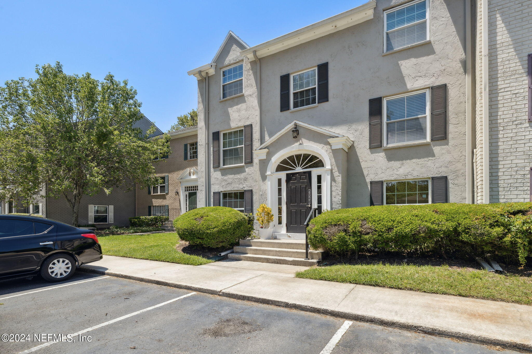 Jacksonville, FL home for sale located at 4321 Plaza Gate Lane S Unit 201, Jacksonville, FL 32217