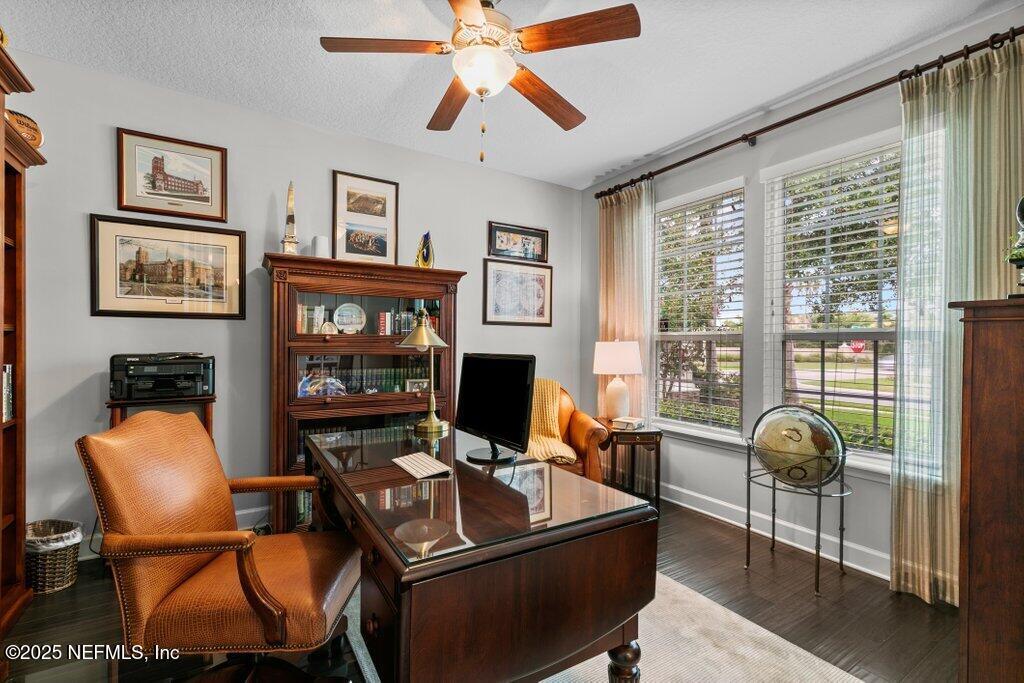 26 TRAVELER PALM Court