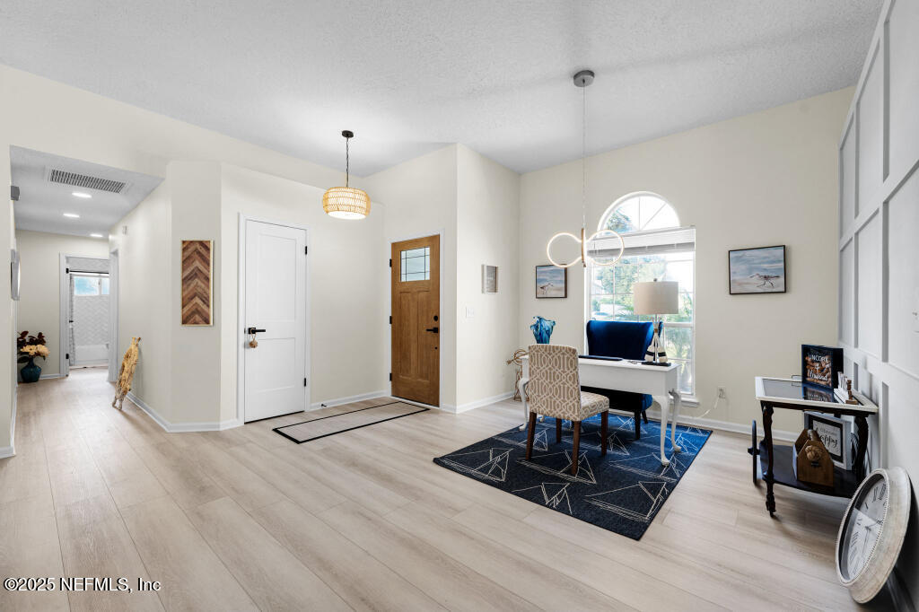 352 HARTWELL Terrace