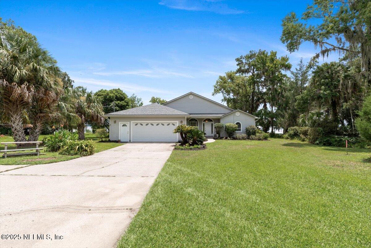 3235 DOCTORS LAKE Drive
