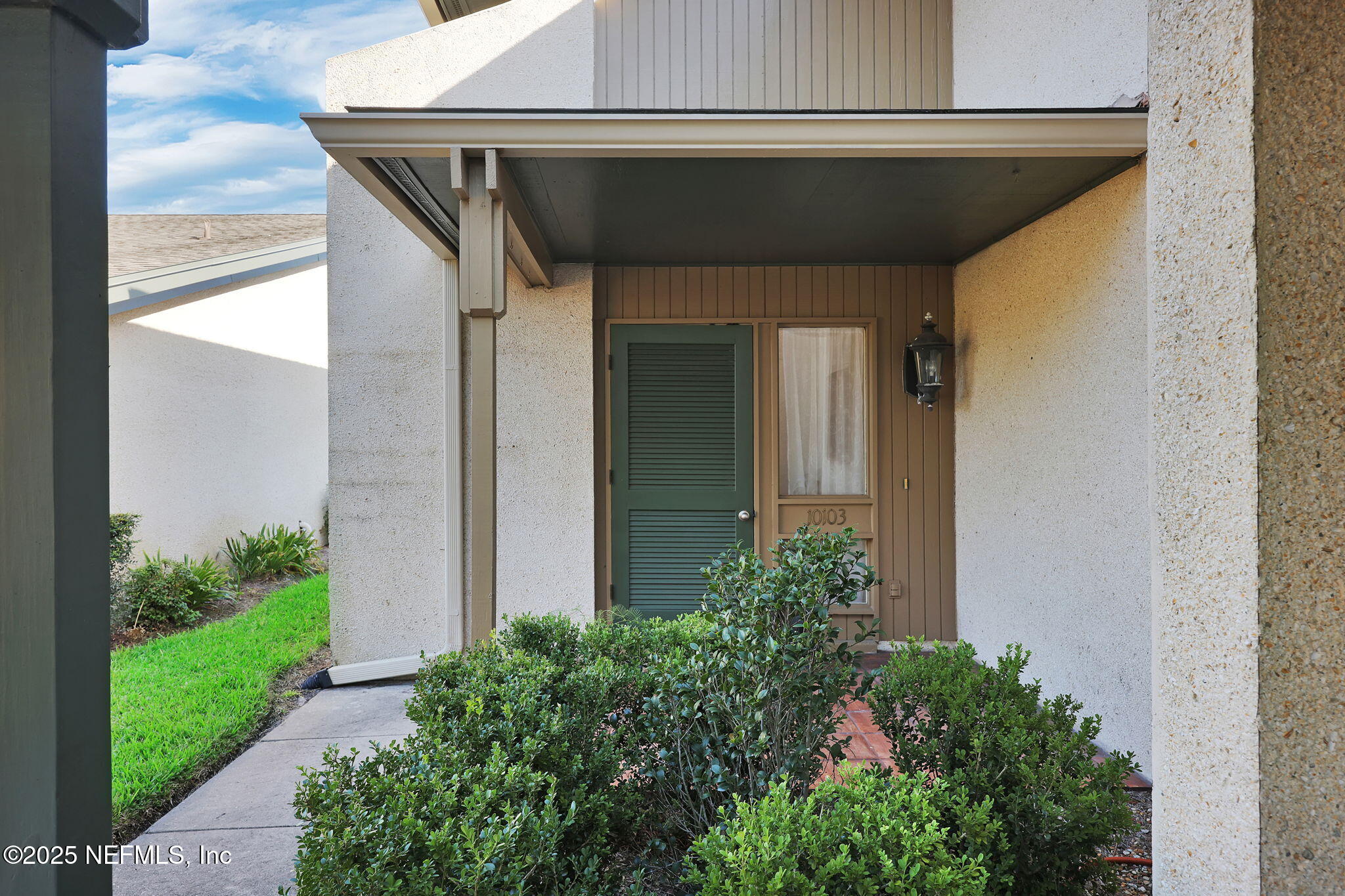 10103 LEISURE Lane S