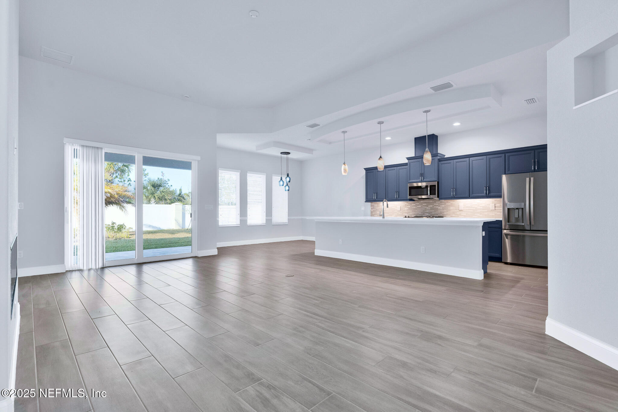 14 DEL PALMA Drive