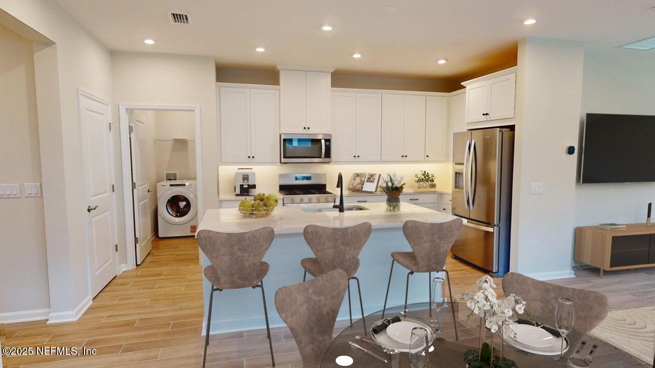 624 JUNIPER HILLS Drive