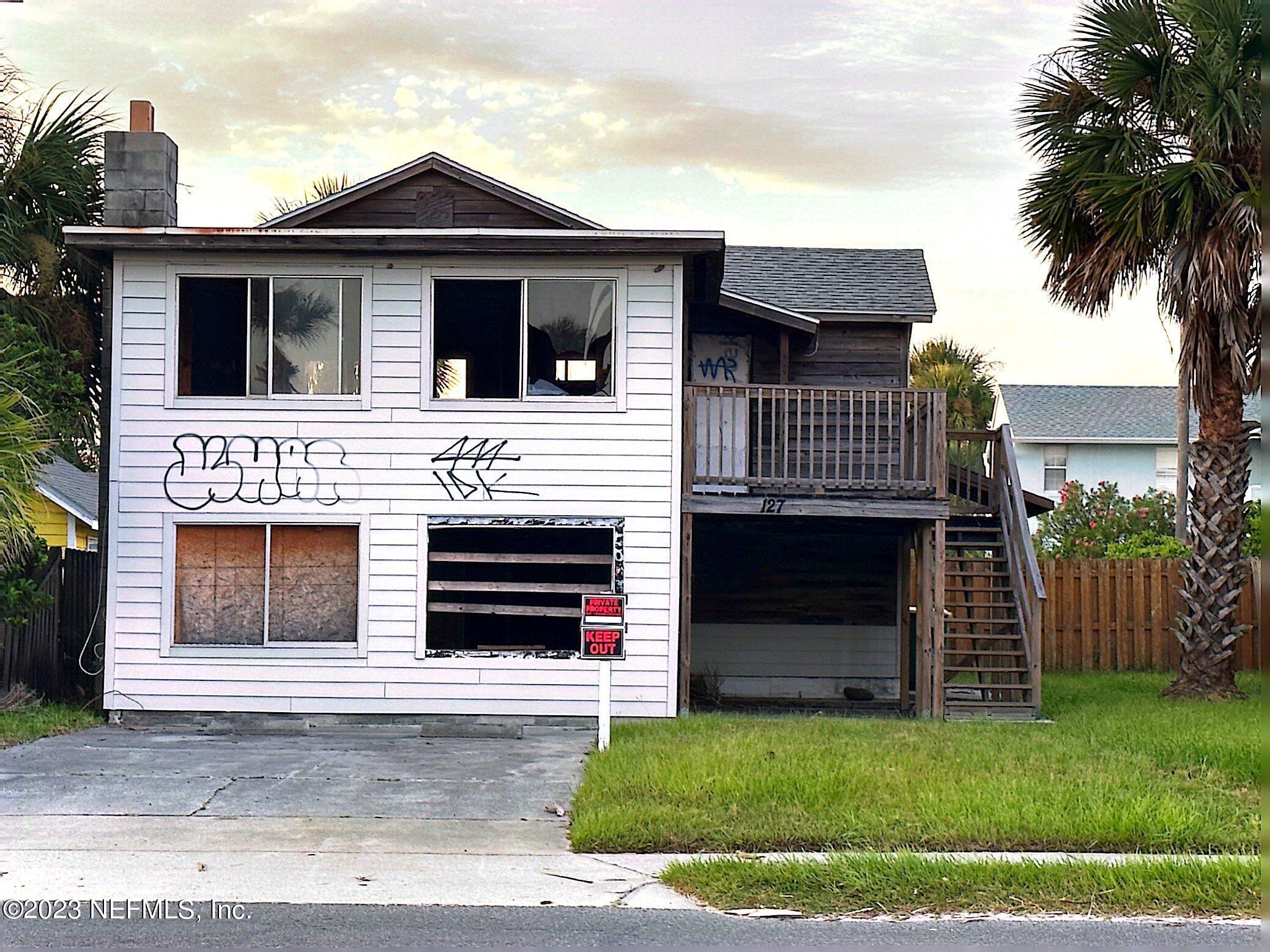 Jacksonville Beach, FL home for sale located at 127 16th Avenue S, Jacksonville Beach, FL 32250