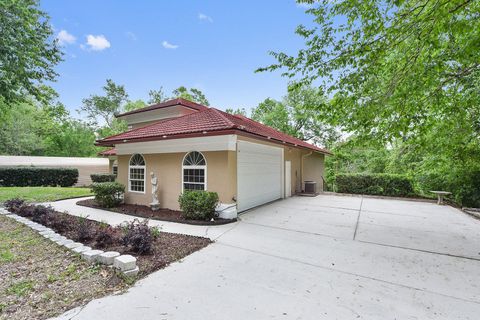 A home in Middleburg