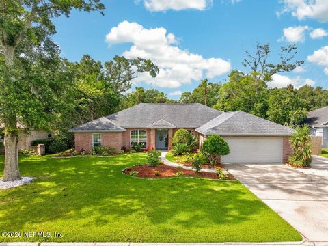 Photo of 13438 AQUILINE Road, Jacksonville, FL 32224 (MLS # 2151088)
