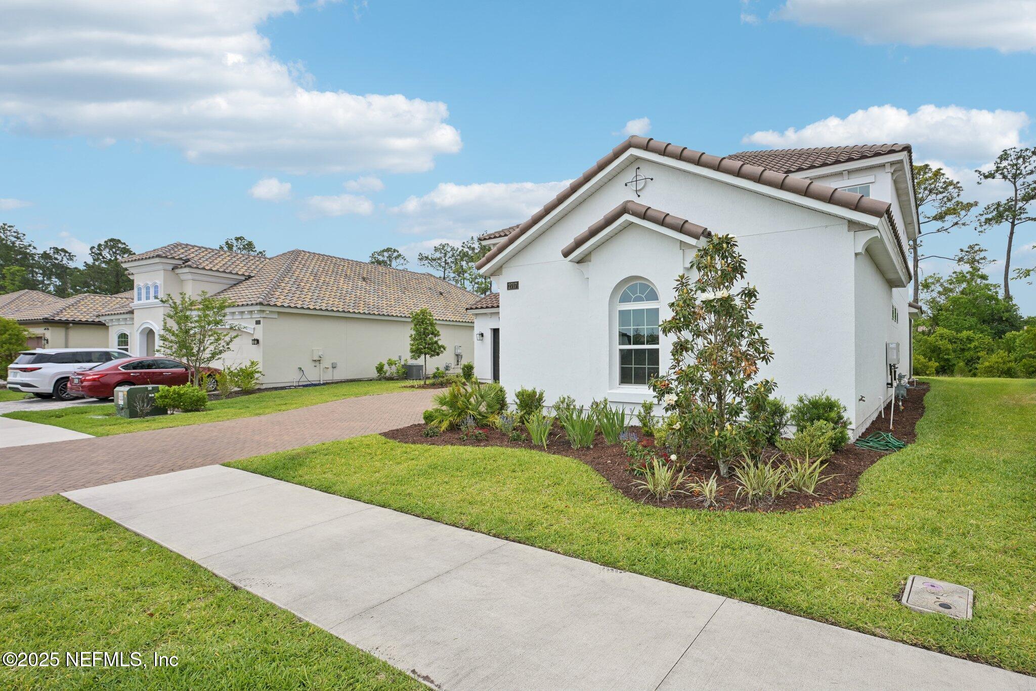2717 CASSIA Lane