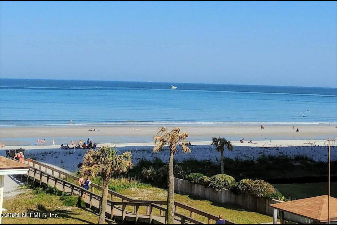 Jacksonville Beach, FL home for sale located at 85 N 19TH Avenue, Jacksonville Beach, FL 32250