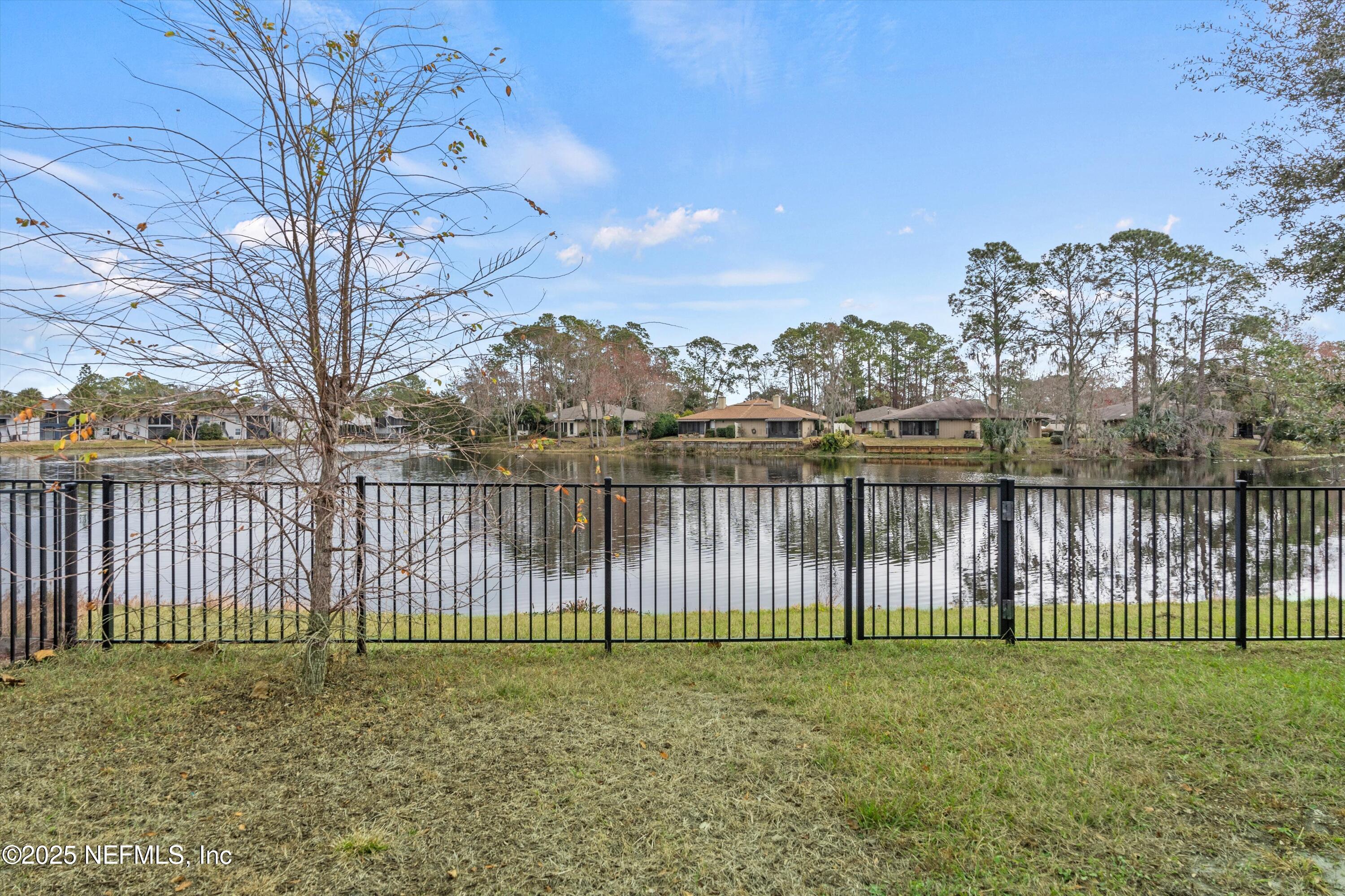 8292 MEADOW WALK Lane