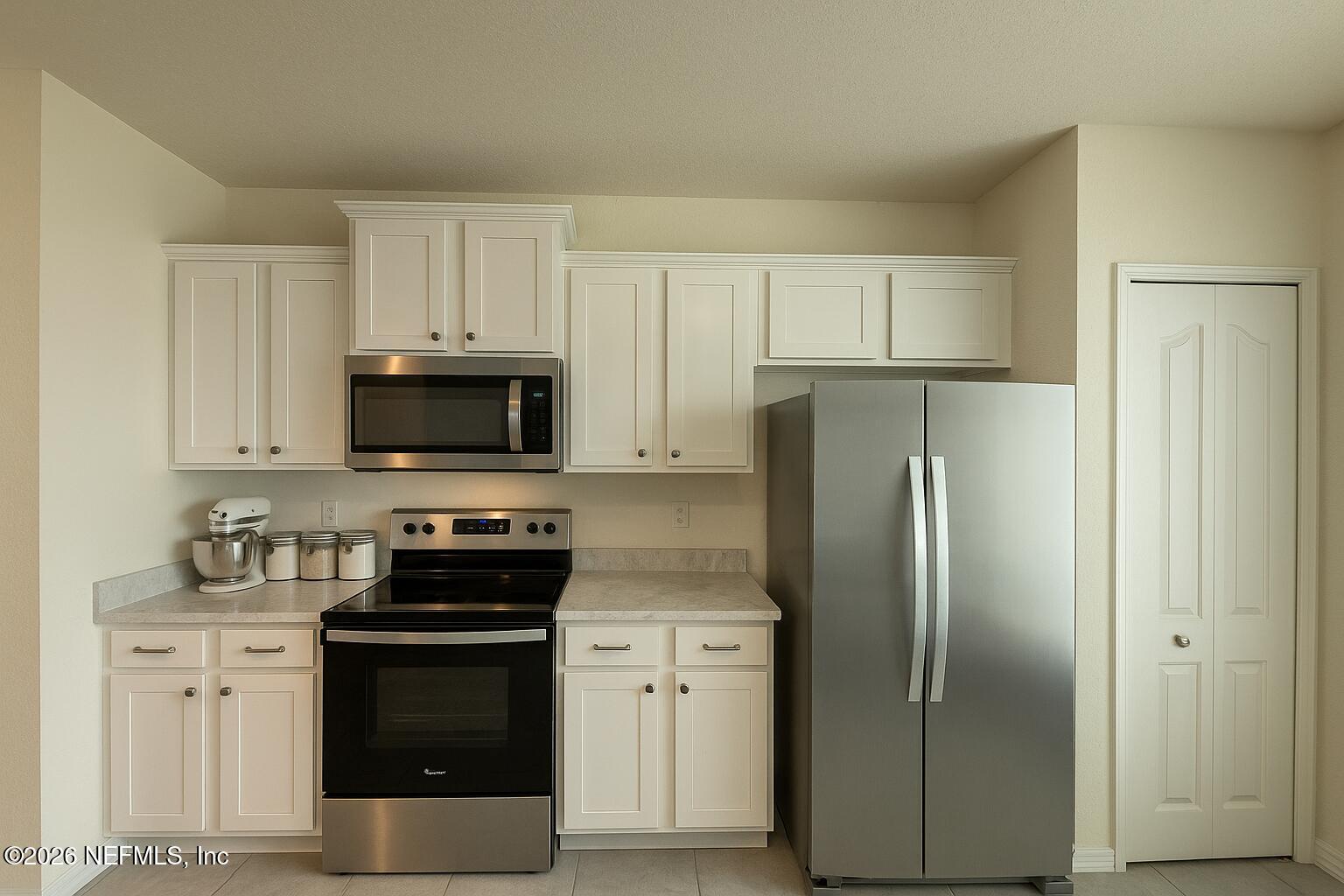 8232 WATERCOURSE Way