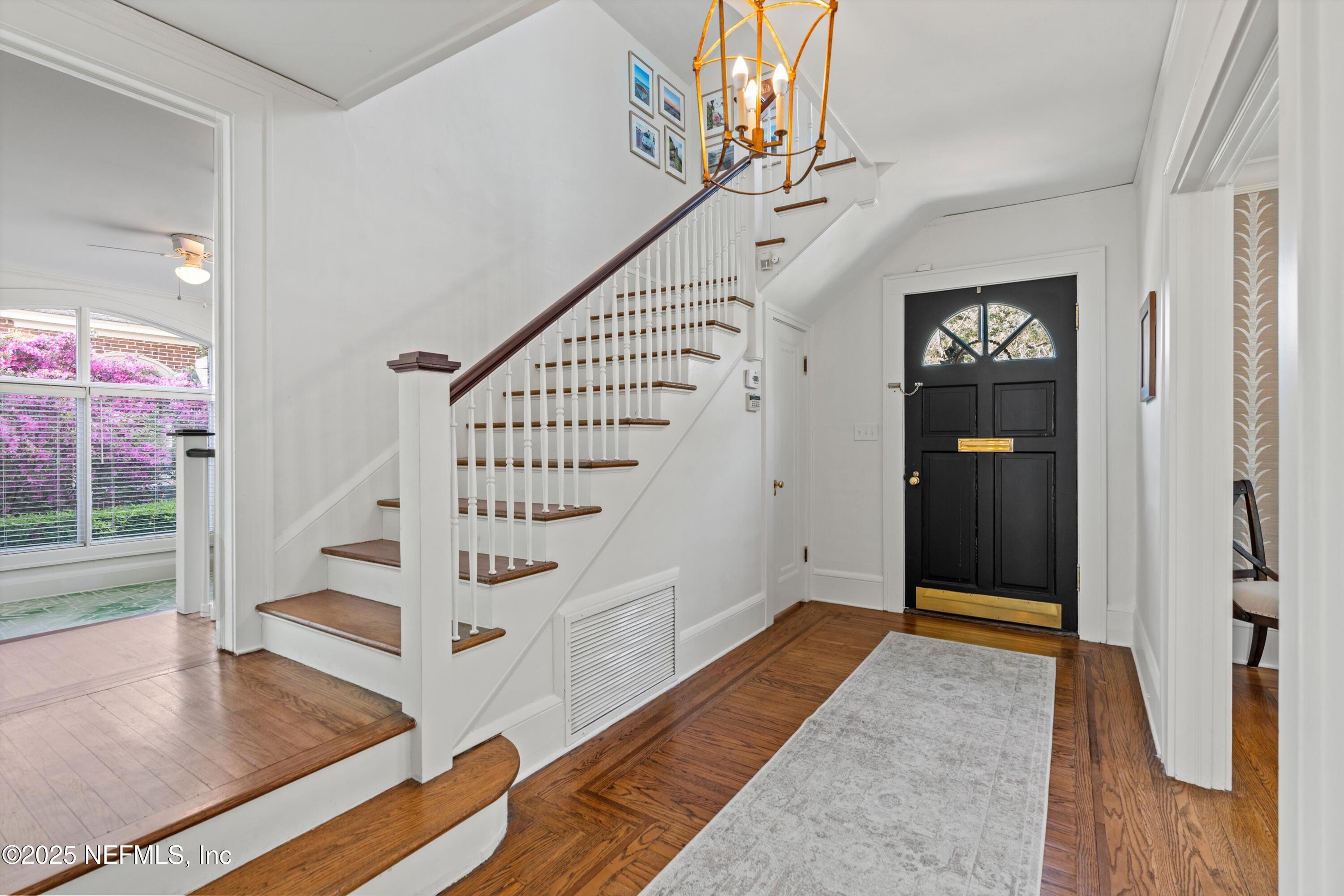 1445 EDGEWOOD Circle