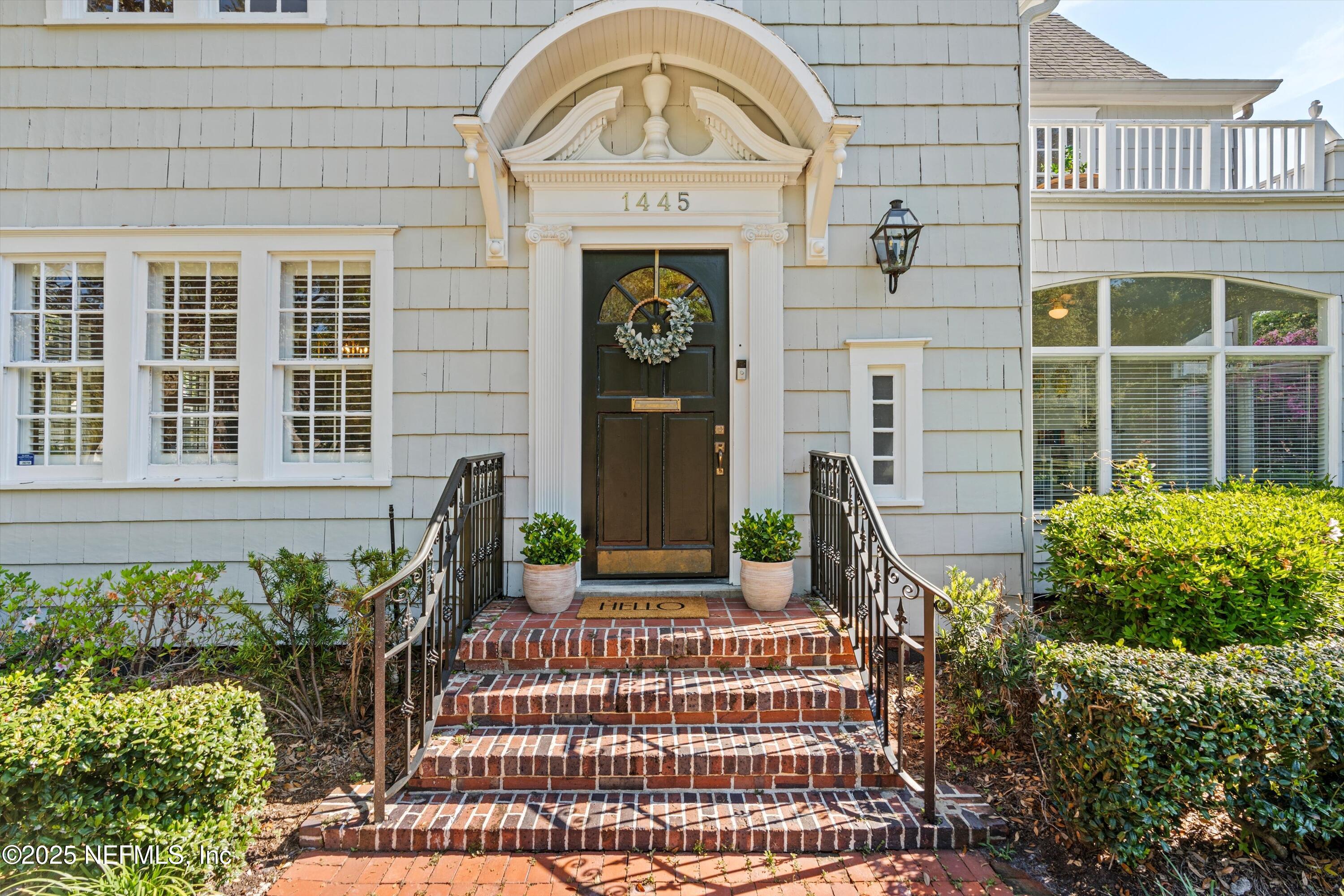 1445 EDGEWOOD Circle
