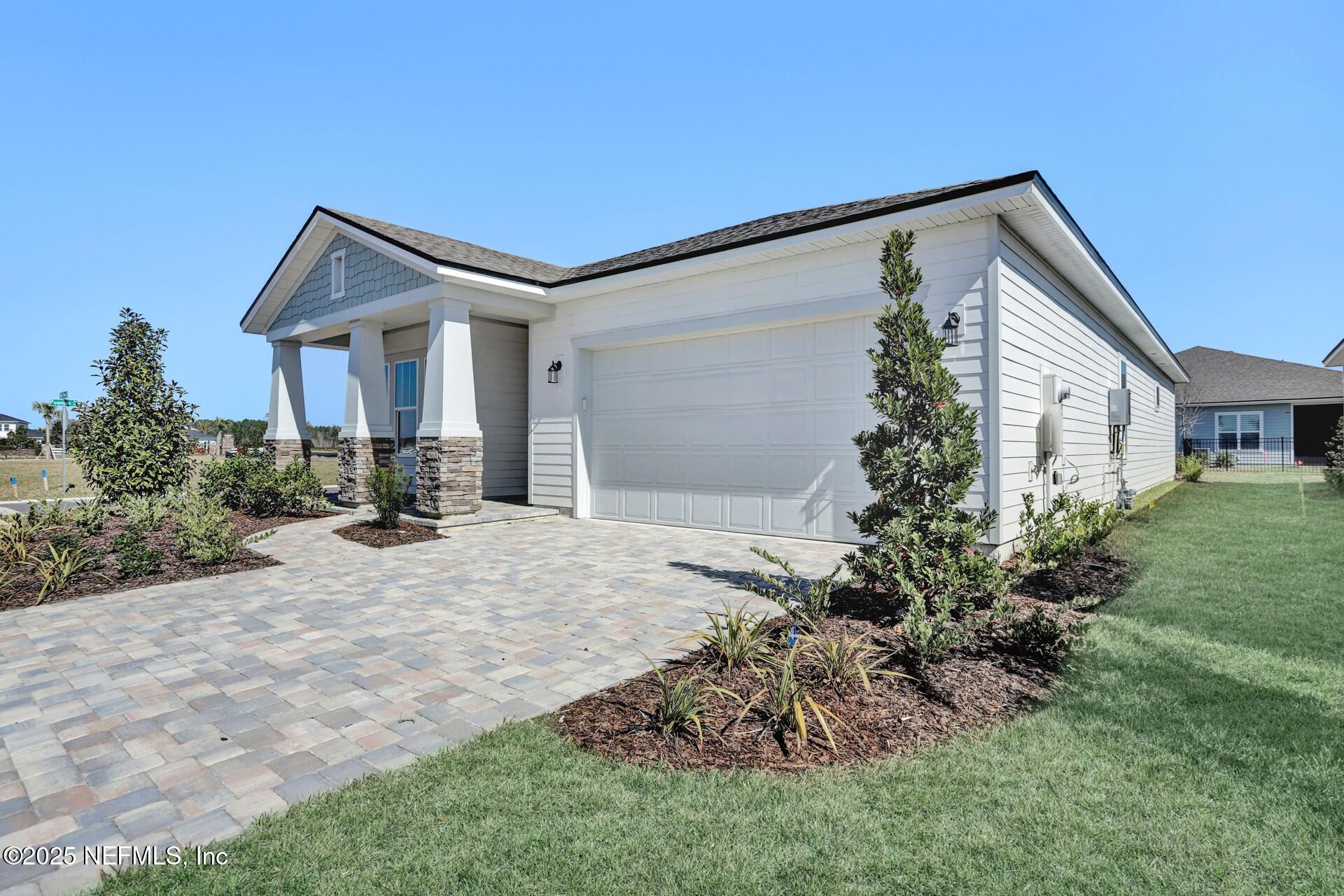 67 SWAYING TREE Avenue