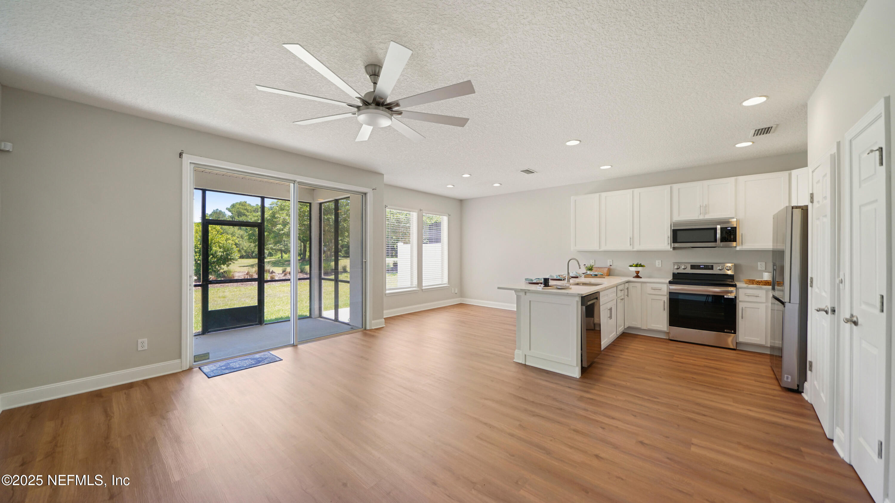 18 AMISTAD Drive